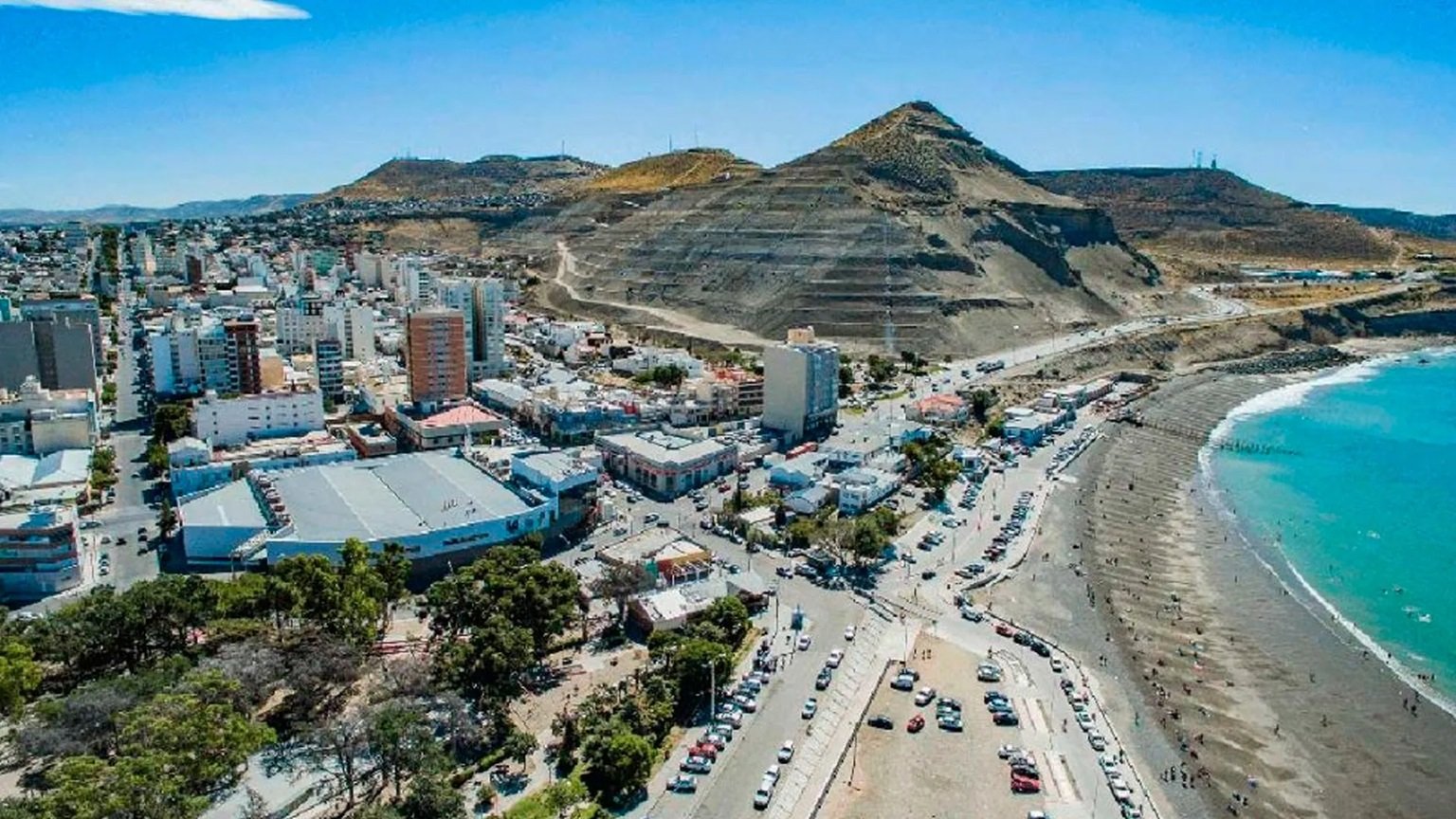 Image default