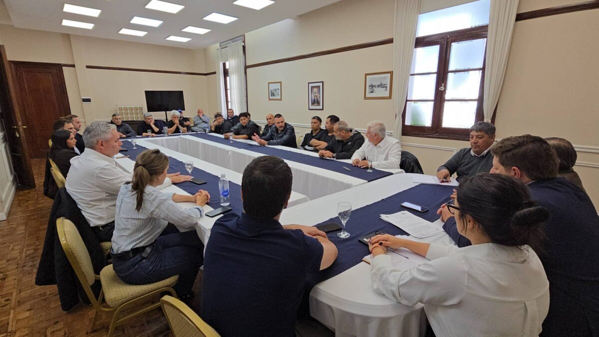 Petroleros advierten por despidos y falta de actividad en áreas de Patagonia Resources y Quintana E&P